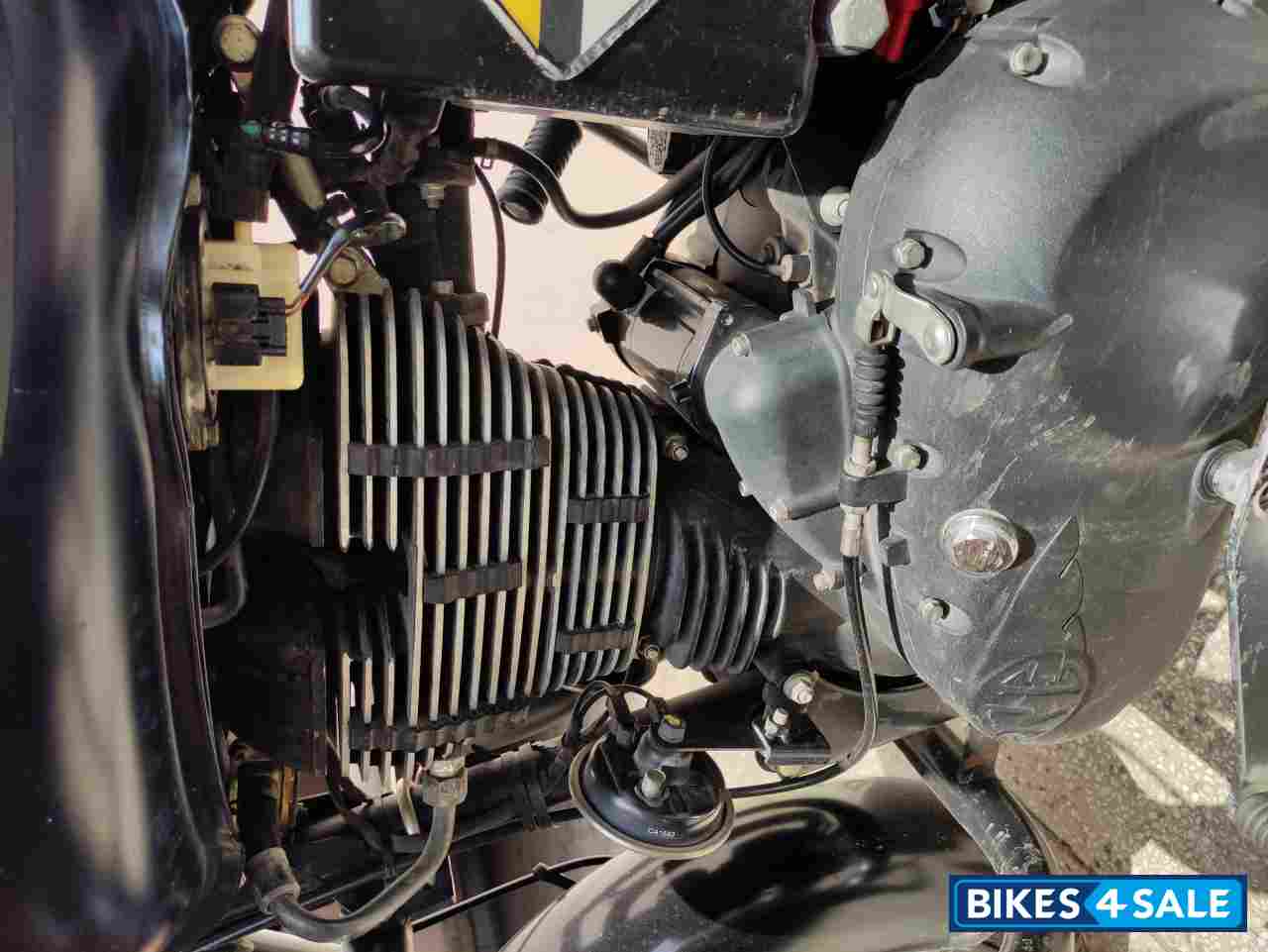 Stealth Black Royal Enfield Classic Stealth Black