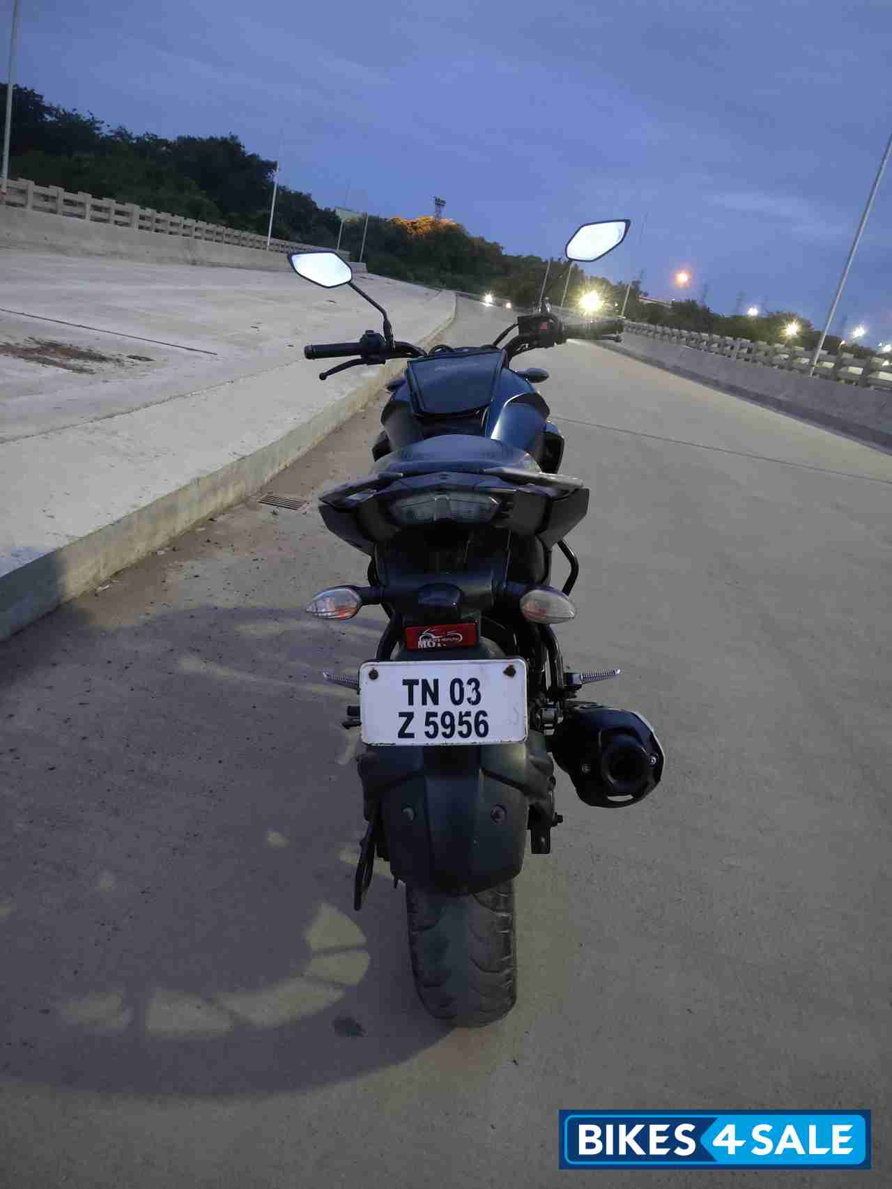 Blue Yamaha FZS 25 Blue Yamaha FZS 25