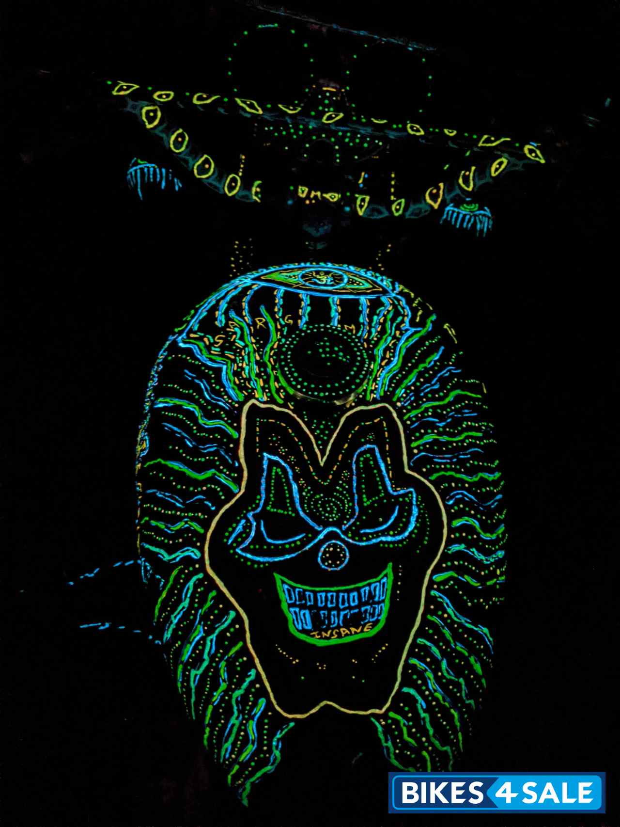 Multicolor Royal Enfield Thunderbird TwinSpark 350 Multicolor Royal Enfield Thunderbird TwinSpark 350