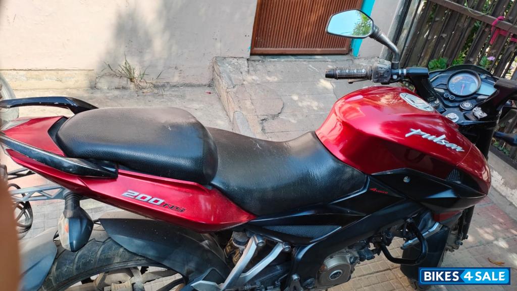 Red Bajaj Pulsar 200 NS