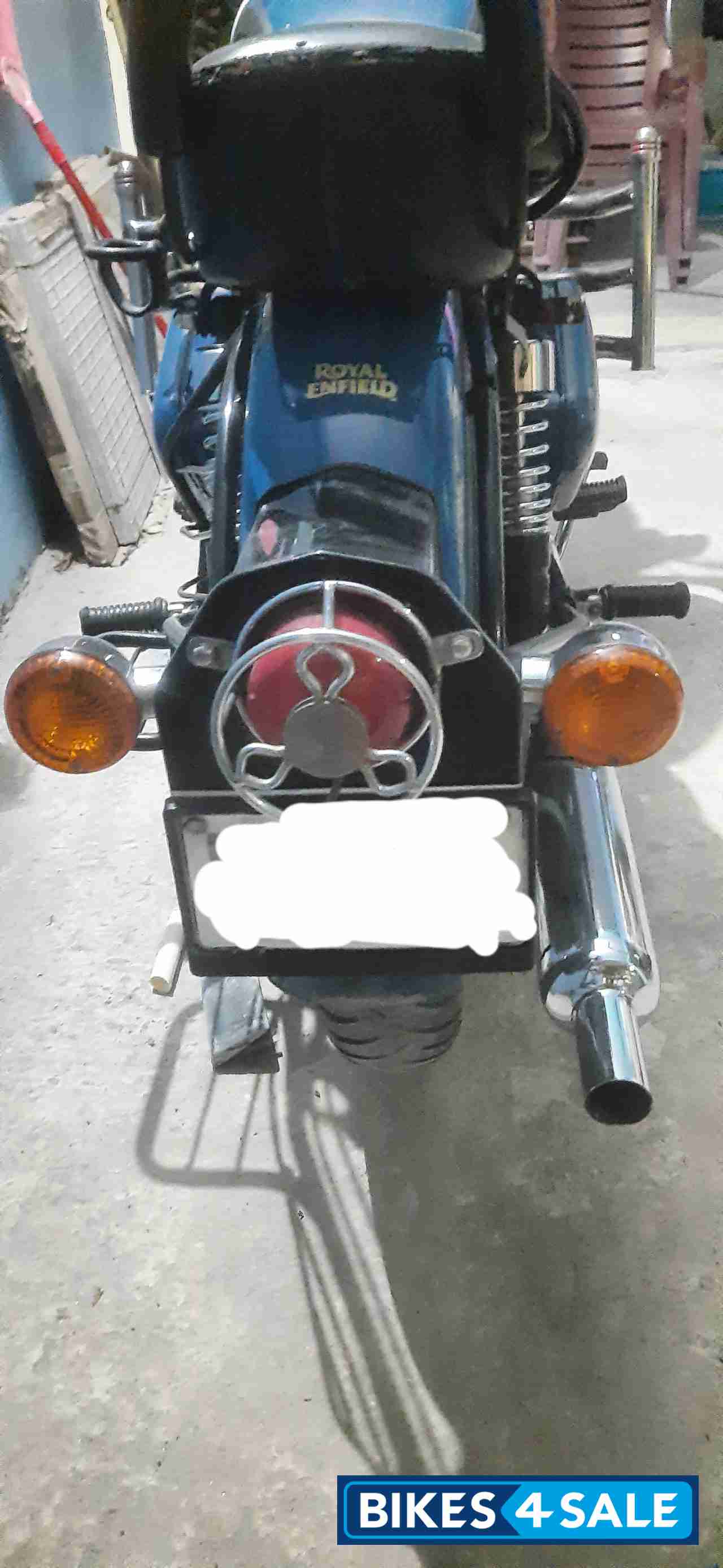 Lagoon Royal Enfield Classic 350