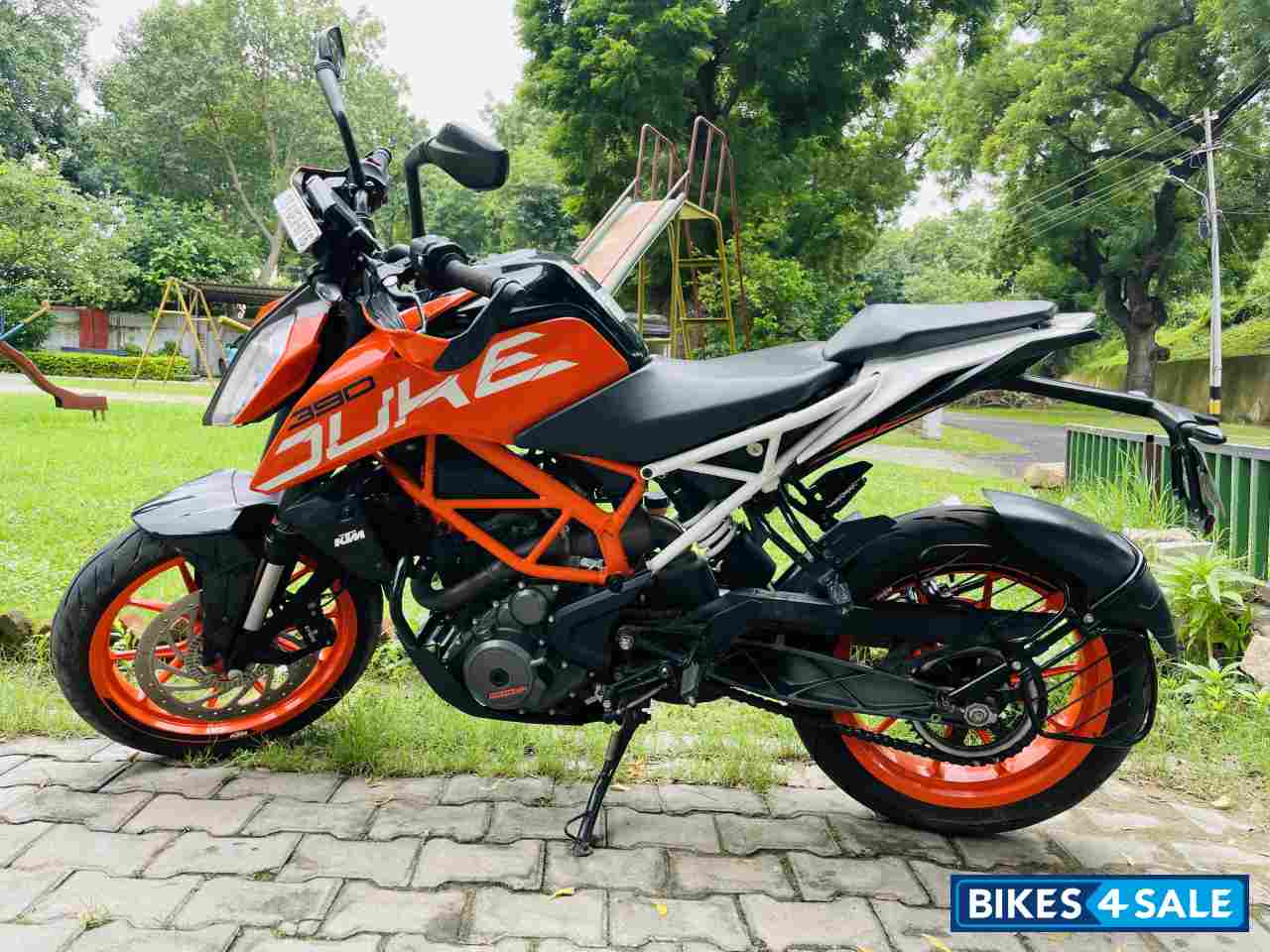 KTM Duke 390