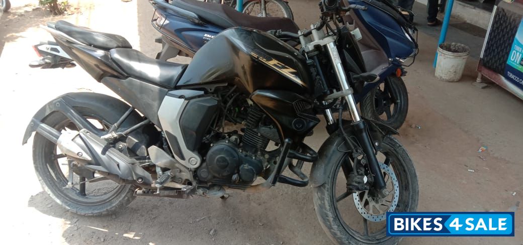 Yamaha FZ FI V2
