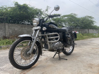 Black Royal Enfield Bullet Electra Twinspark