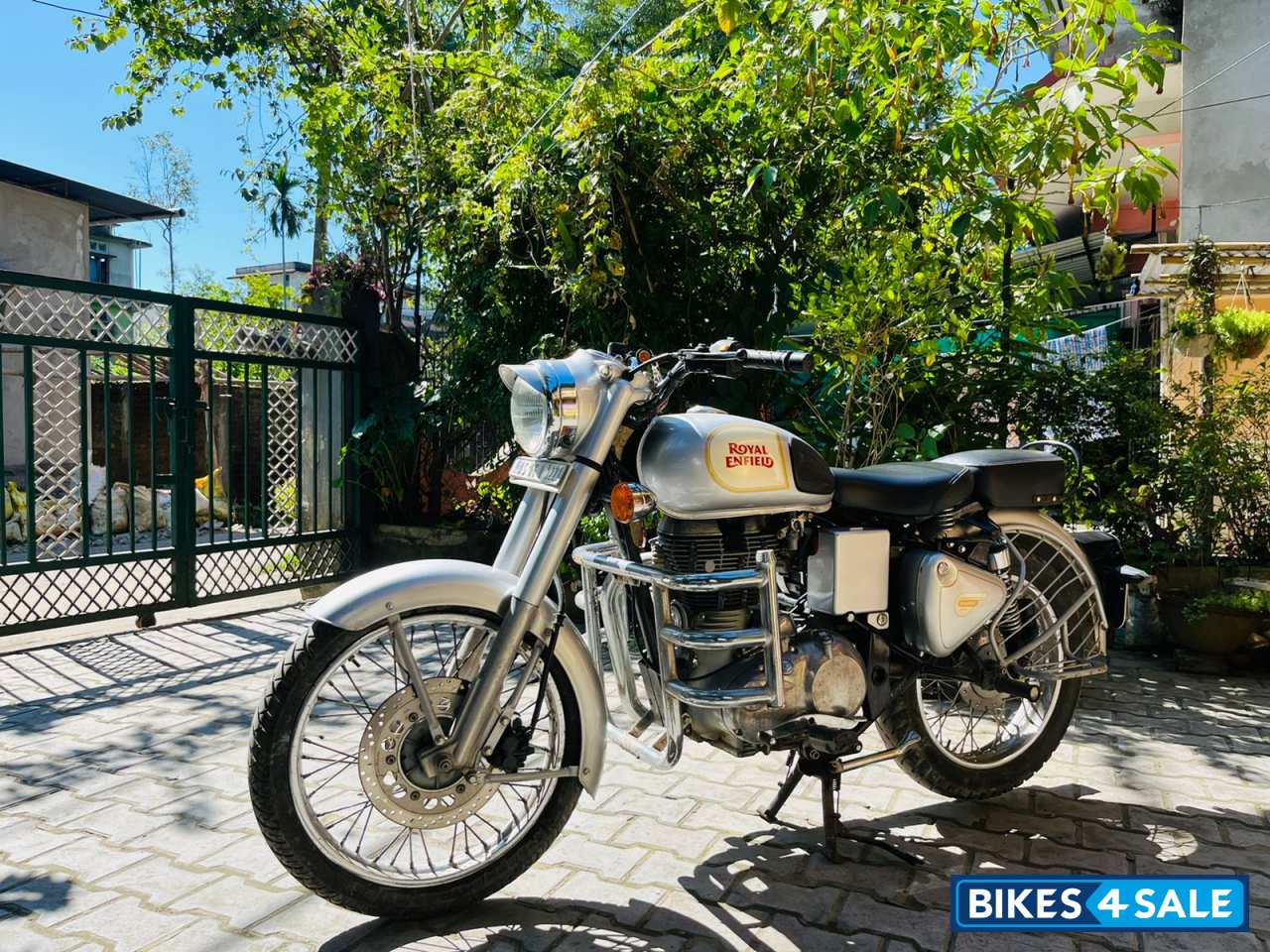 Silver Royal Enfield Classic 350