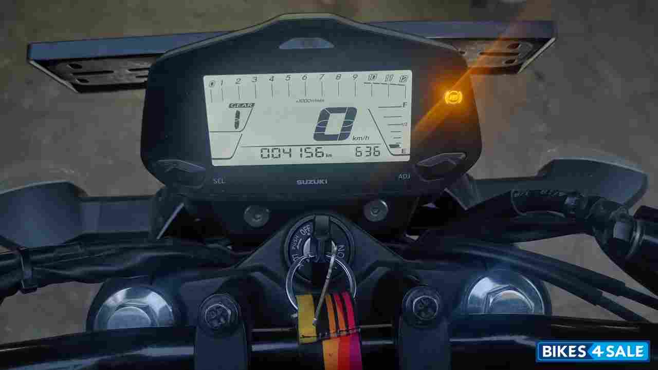 Blue Suzuki Gixxer BS6