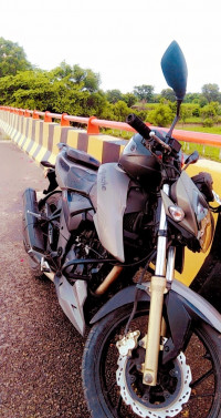 Titanium Grey TVS Apache RTR 200 4V
