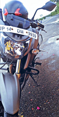 Titanium Grey TVS Apache RTR 200 4V