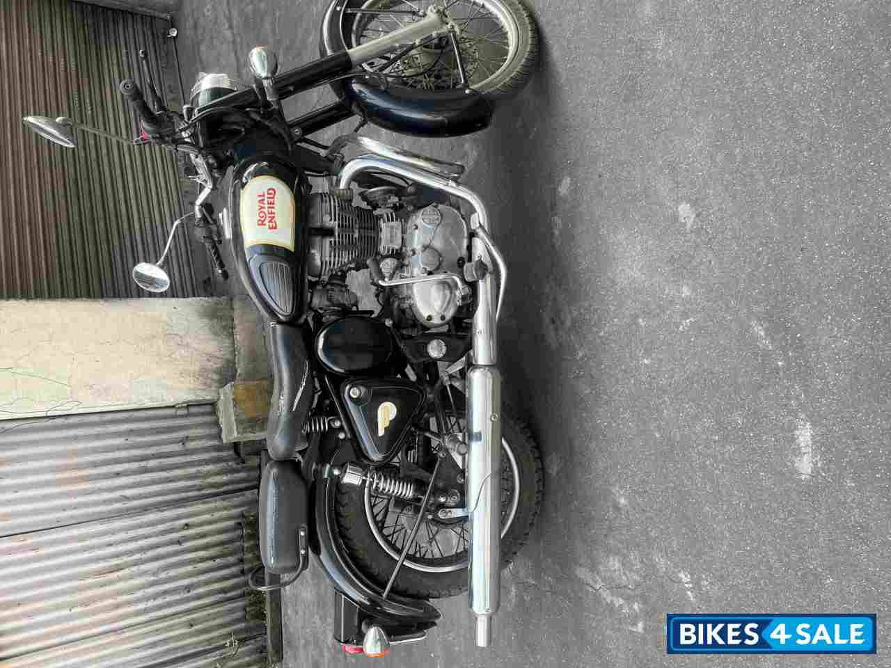 Black Royal Enfield Classic 350