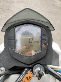 White/ Orange KTM Duke 200