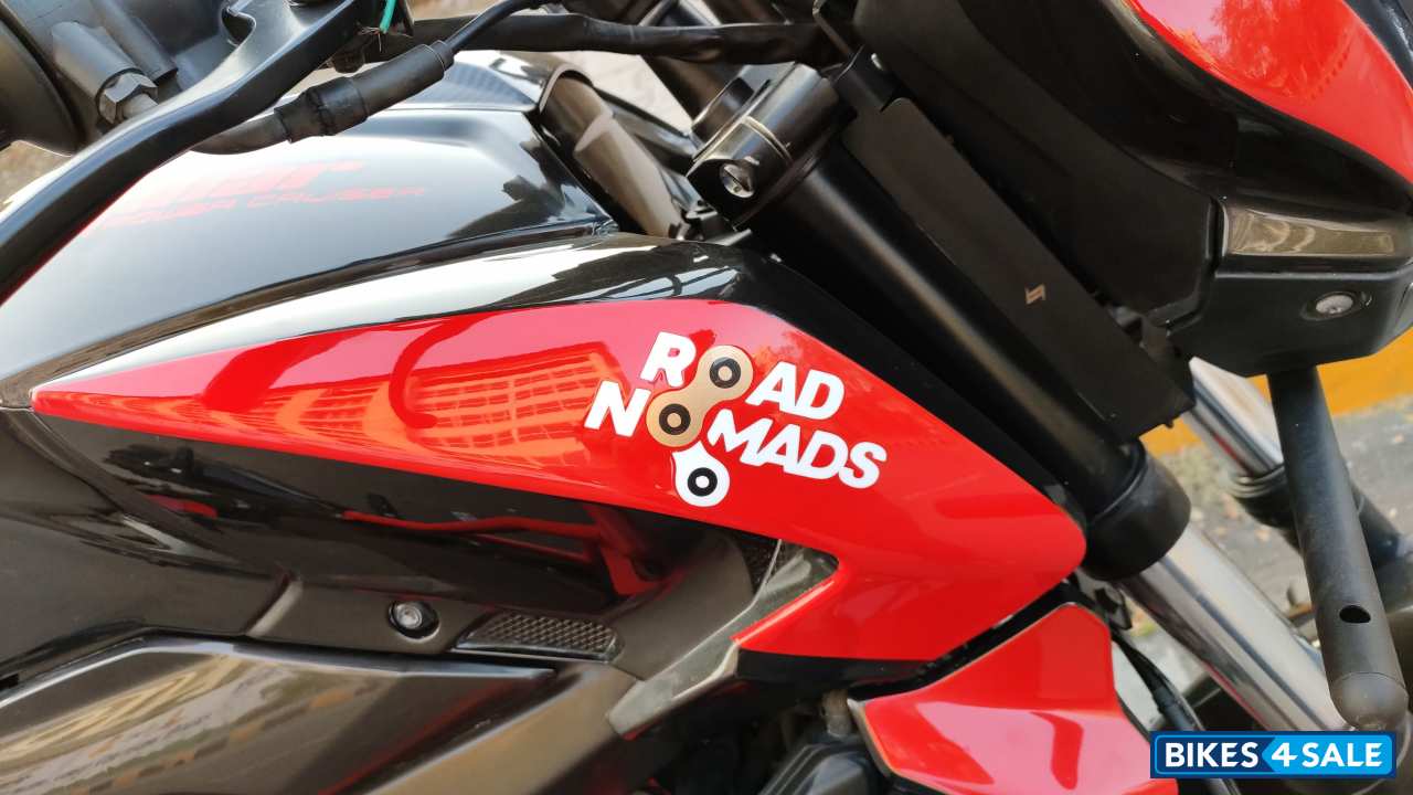 Red Bajaj Dominar 400