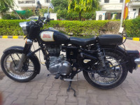 Black Royal Enfield Classic 350