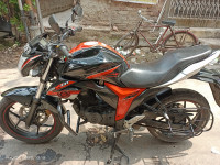 Black/ Orange Suzuki Gixxer SP