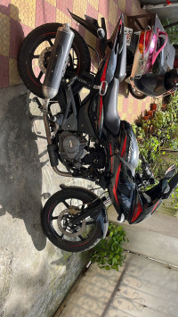 Bajaj Pulsar 220 DTSi