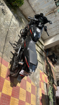 Bajaj Pulsar 220 DTSi