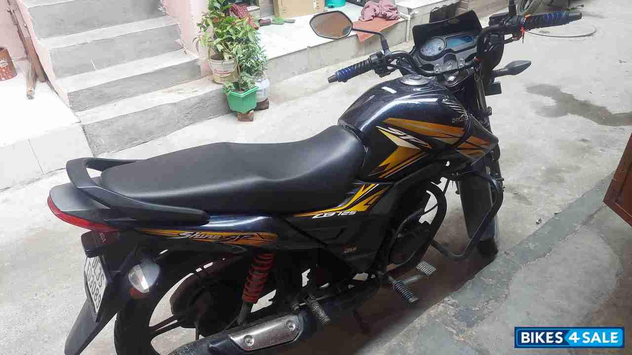 Honda  Cb125 shine SP