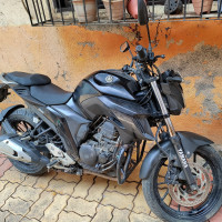 Yamaha FZ25