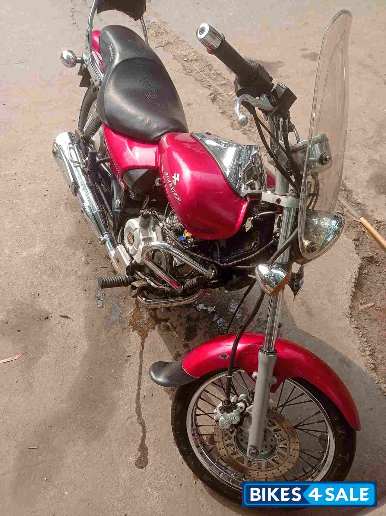 Red Wine Bajaj Avenger Cruise 220 BS6