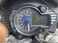 Red And White Mahindra Mojo UT 300