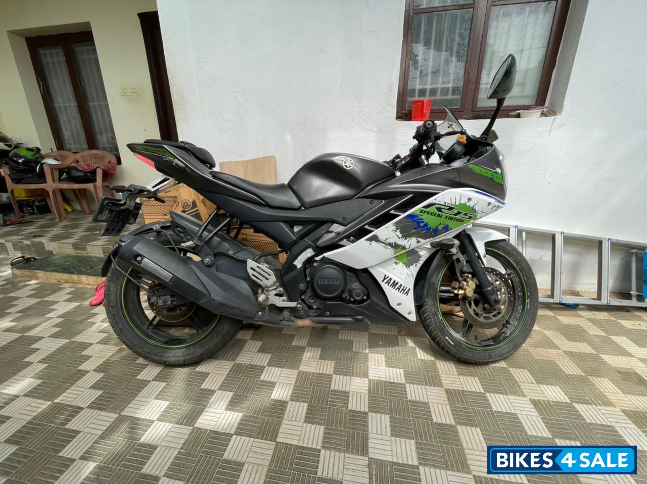 Yamaha YZF R15 V2