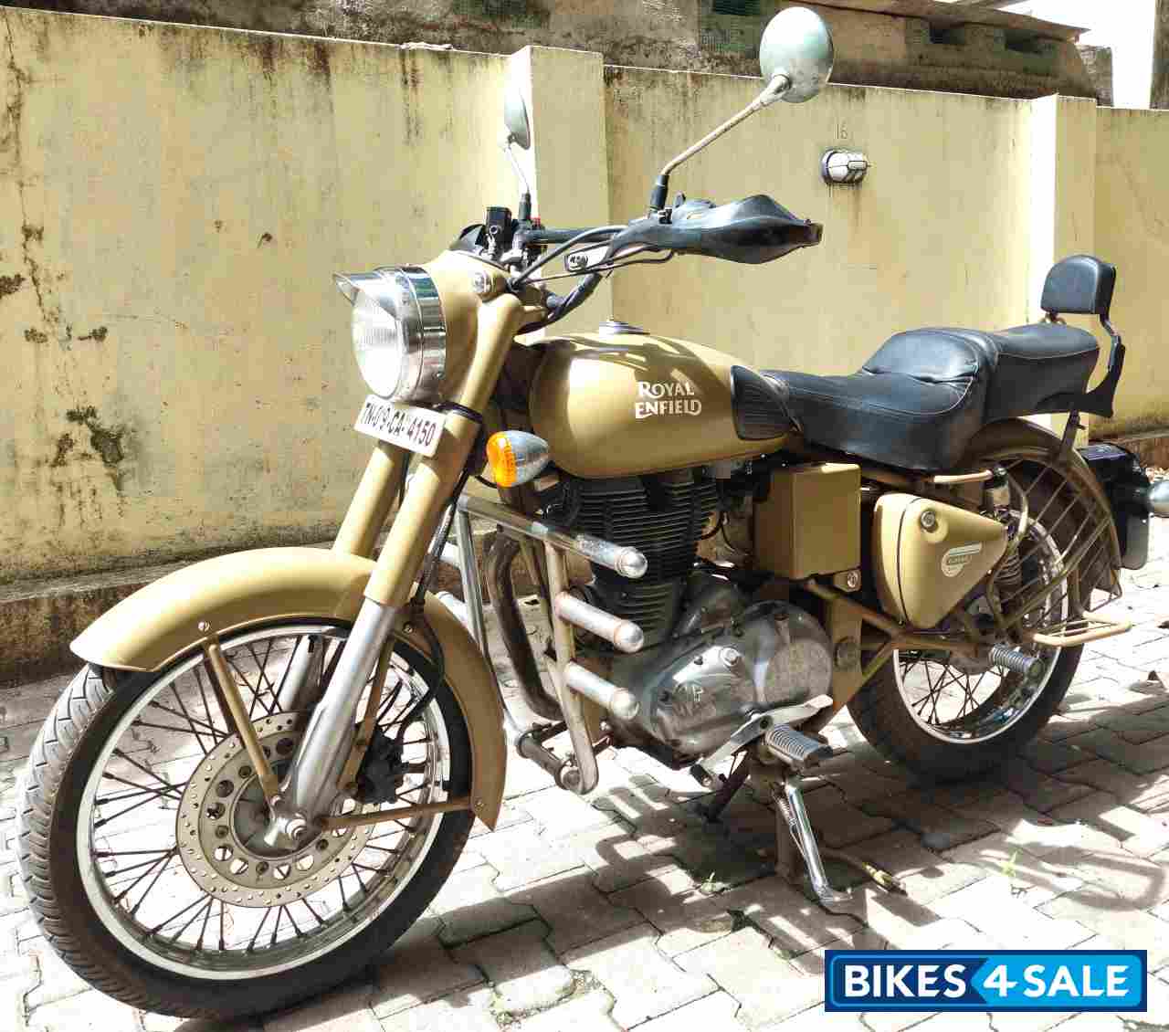 Sand Royal Enfield Classic Desert Storm Sand Royal Enfield Classic Desert Storm