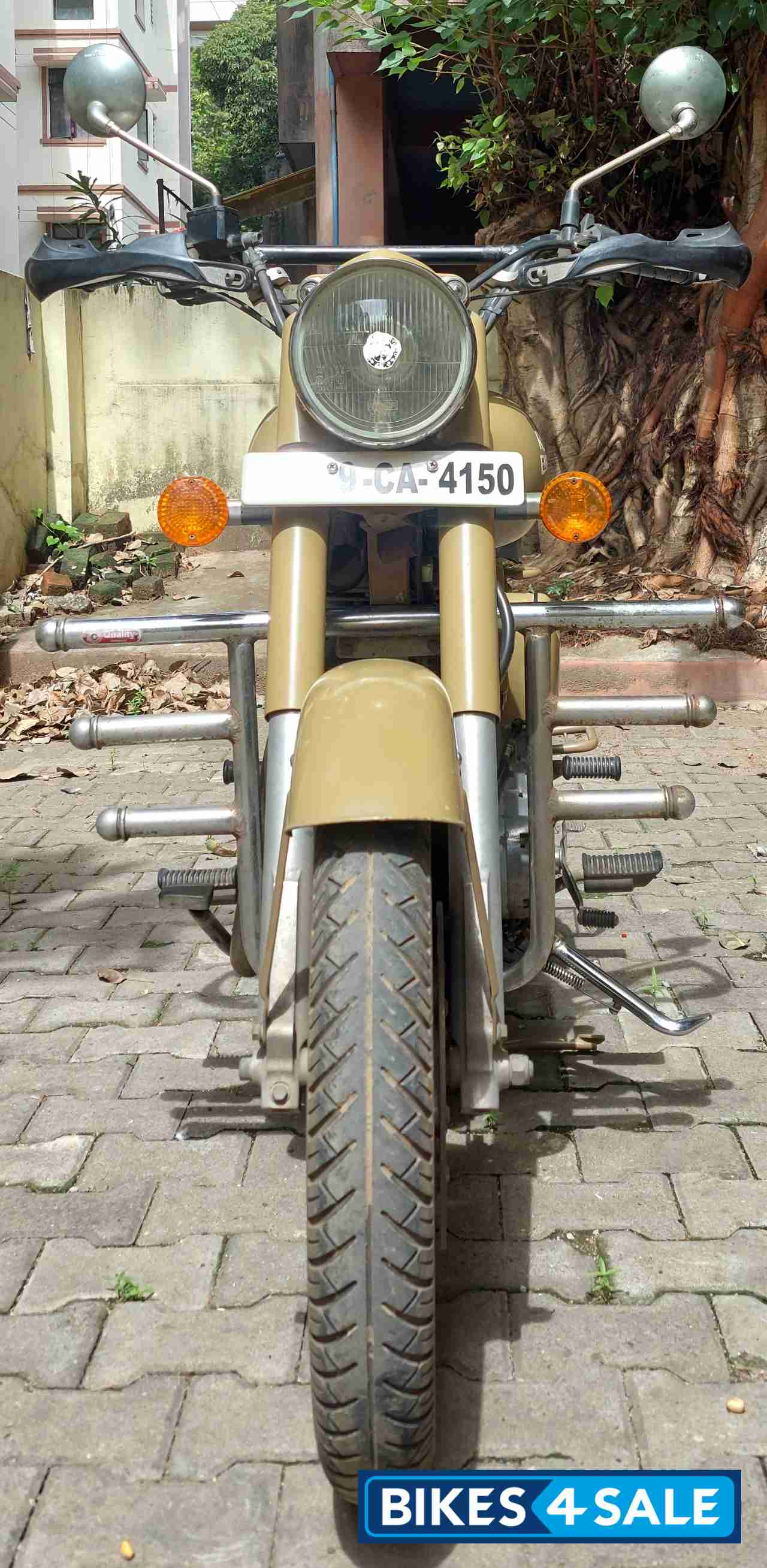 Sand Royal Enfield Classic Desert Storm Sand Royal Enfield Classic Desert Storm