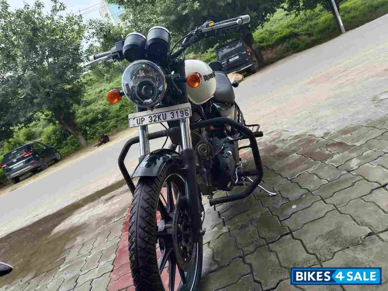 White &black Royal Enfield Thunderbird X 350
