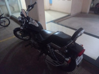 Black Bajaj Avenger 200 DTS-i