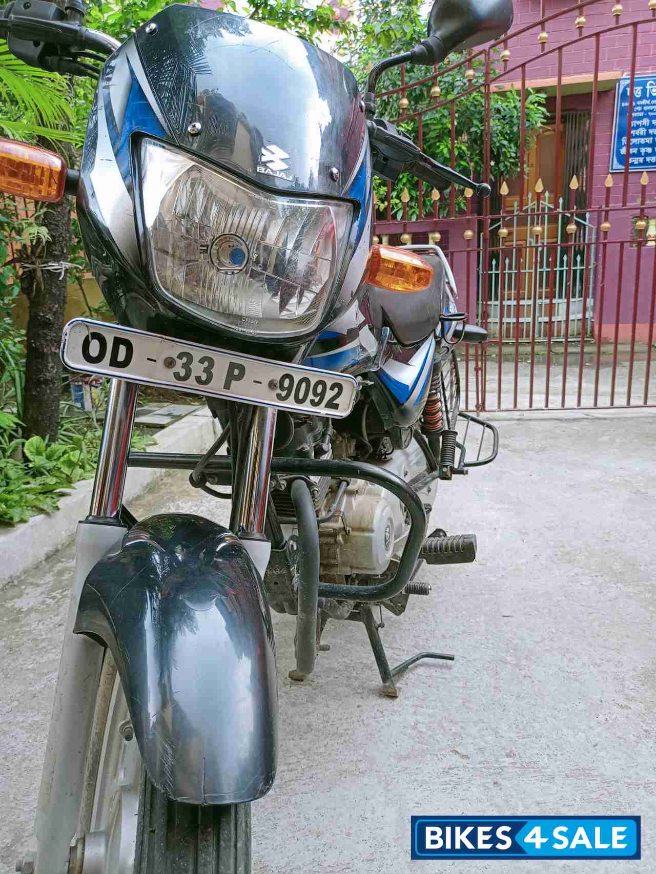 Blue Black Bajaj CT 100 ES