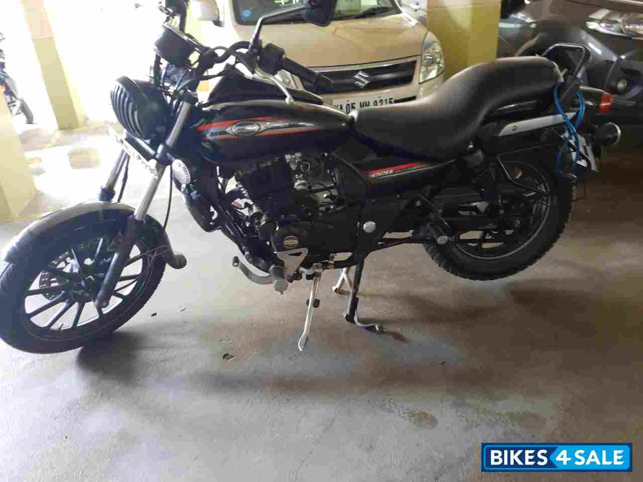 Black Bajaj Avenger Street 220