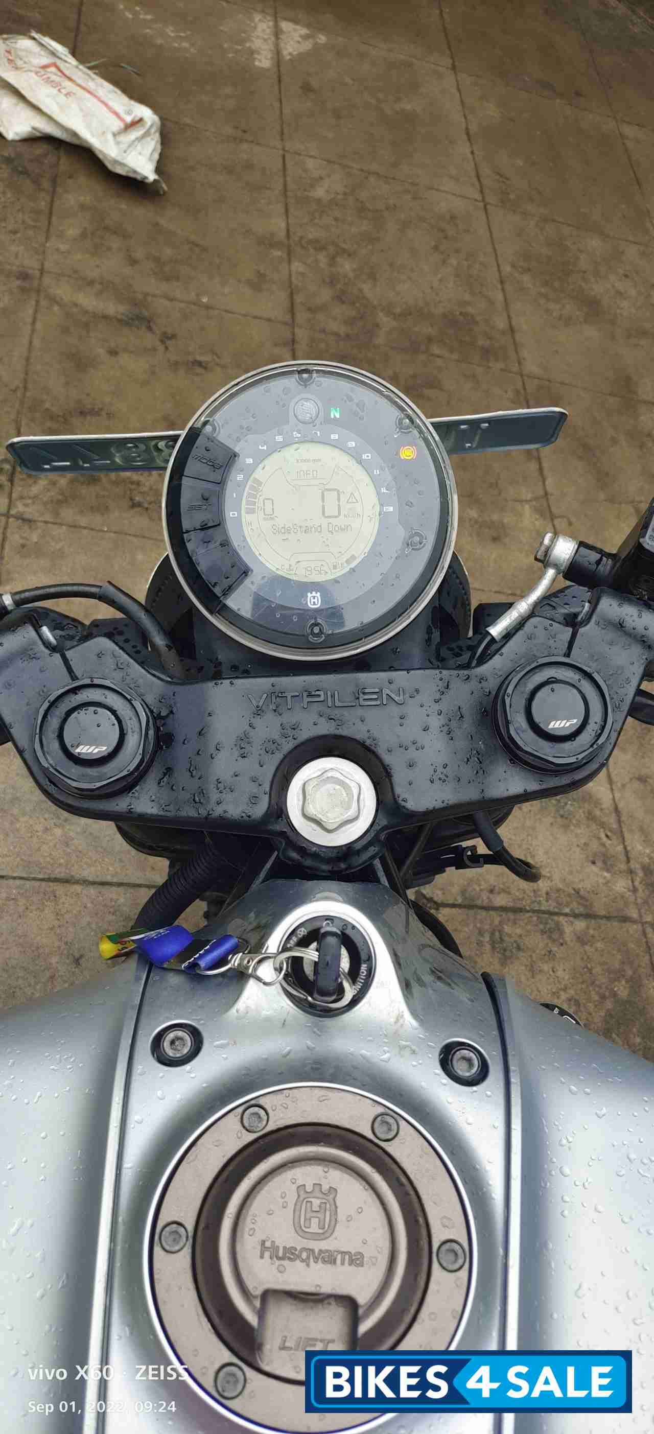 Silver Husqvarna Vitpilen 250 2020