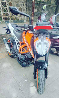 Orange Black KTM Duke 390