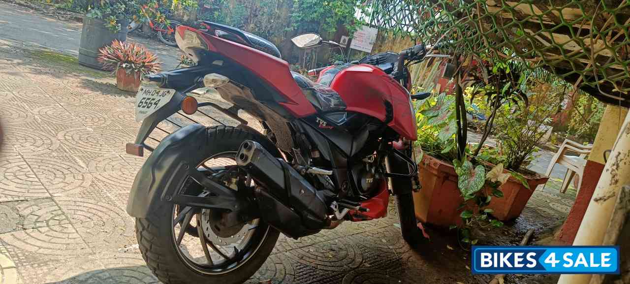 TVS Apache RTR 200 4V