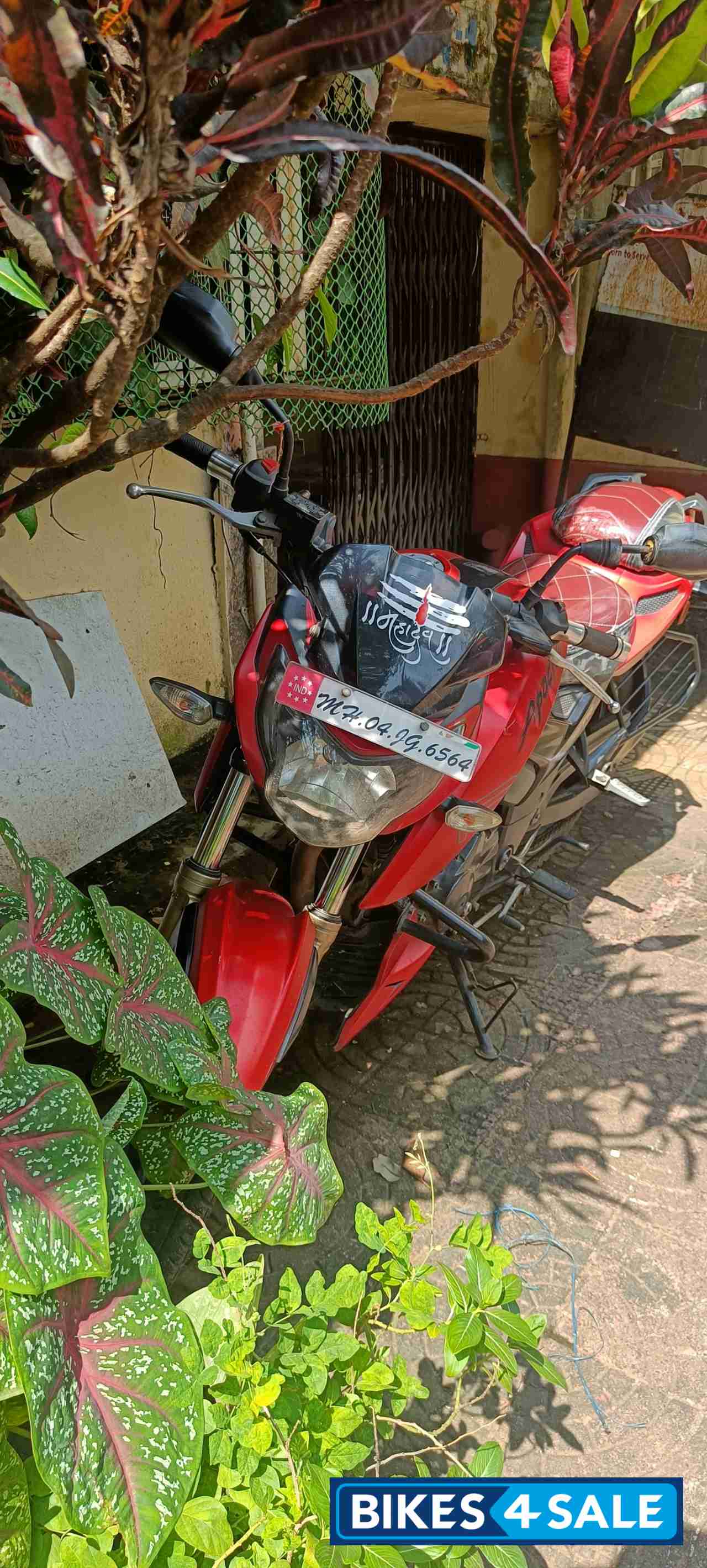 TVS Apache RTR 200 4V