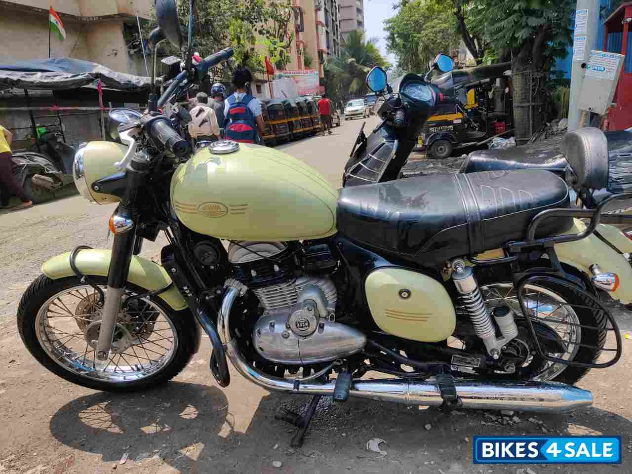 Luminous Lime (matte) Jawa forty two