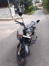 Stealth Black Royal Enfield Classic 350 Dual Channel BS6