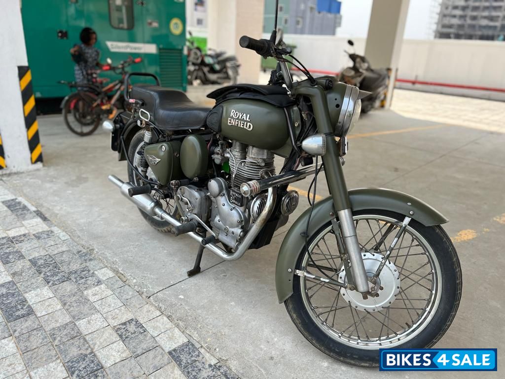 Military Green Royal Enfield Bullet 350 Military Green Royal Enfield Bullet 350