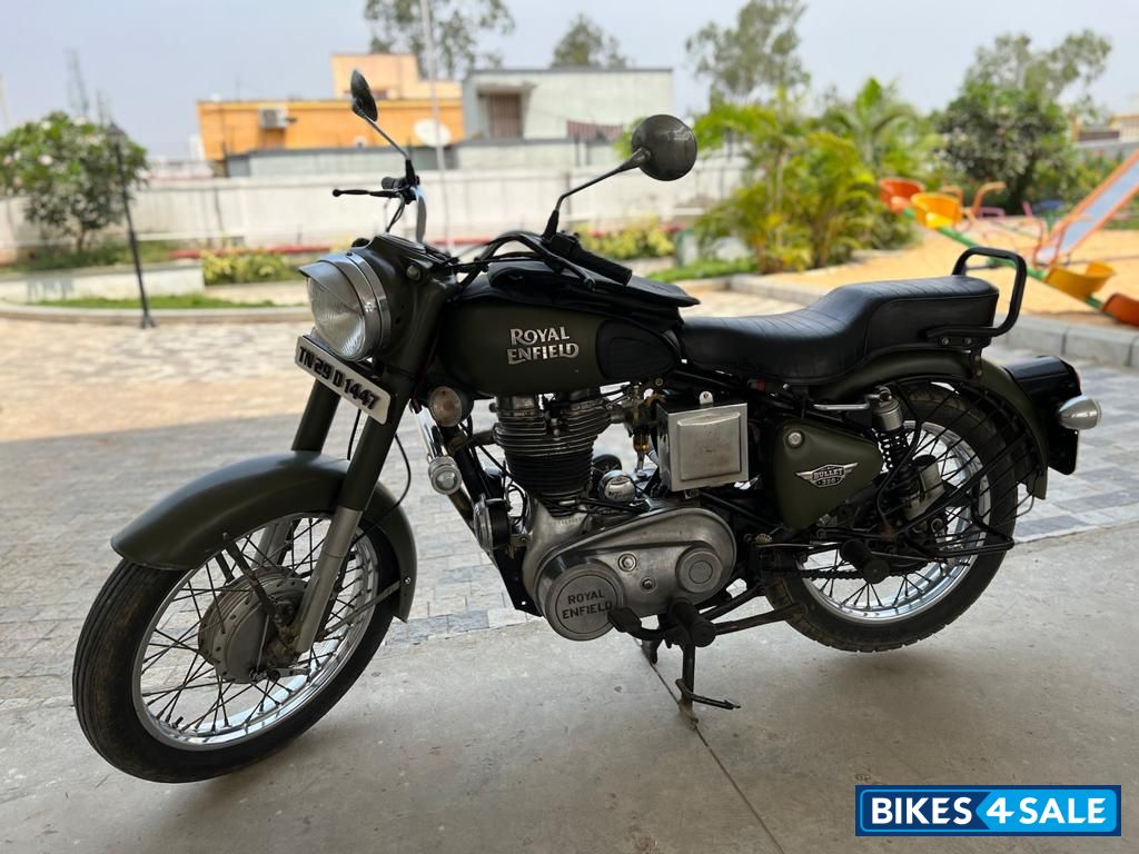 Military Green Royal Enfield Bullet 350 Military Green Royal Enfield Bullet 350