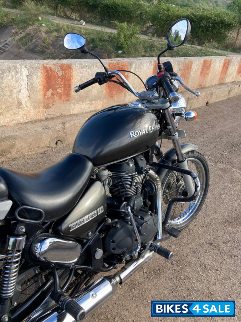 Lightning Royal Enfield Thunderbird 350