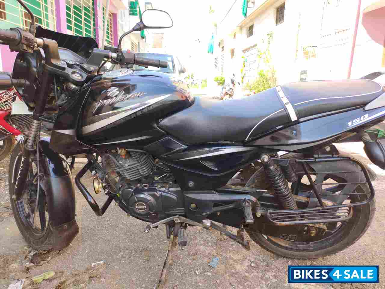 Black Bajaj Pulsar 150 DTSi