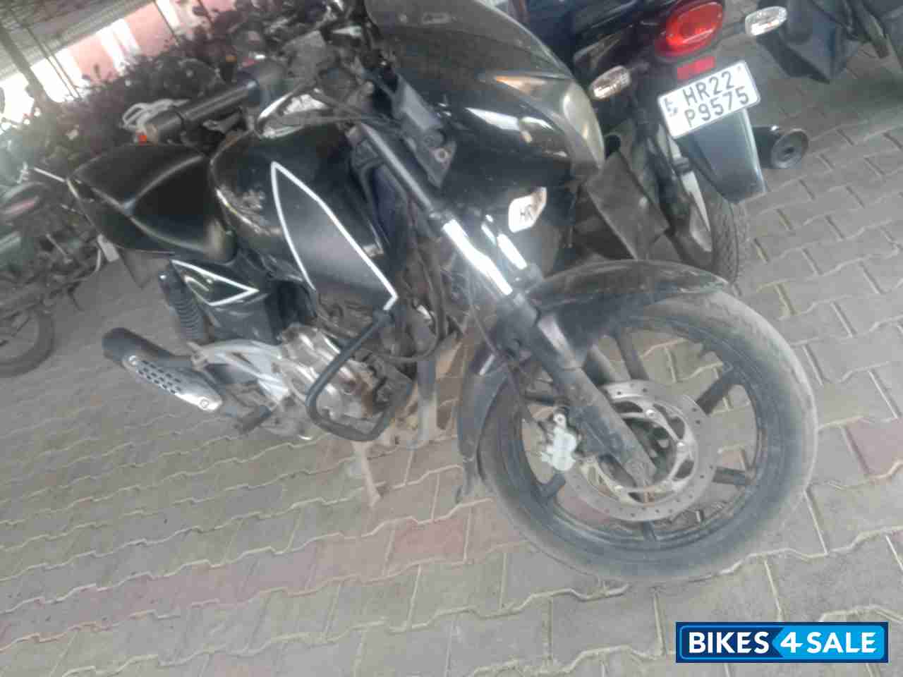 Bajaj Pulsar 180