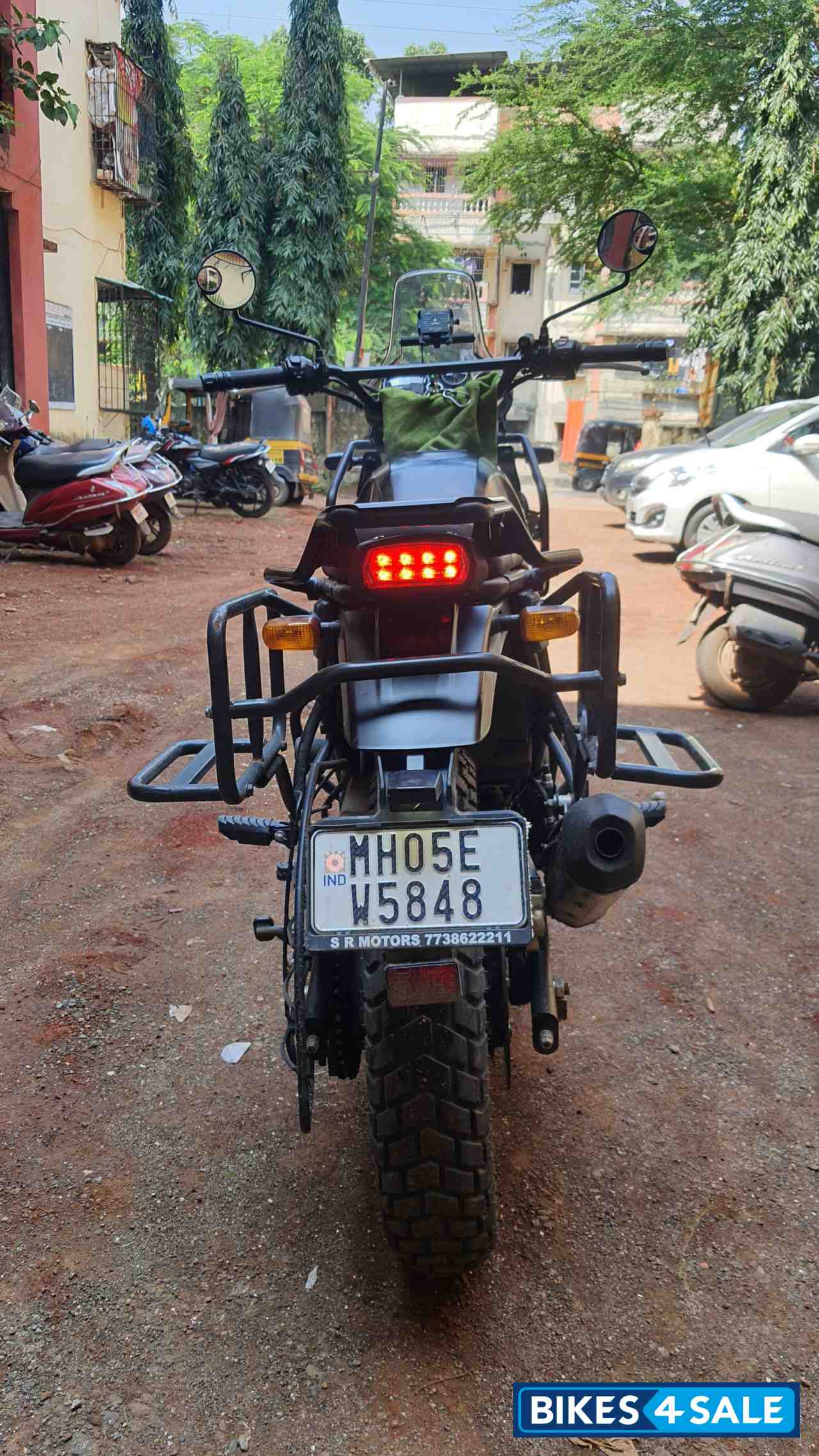 Granite Black Royal Enfield Himalayan 2021
