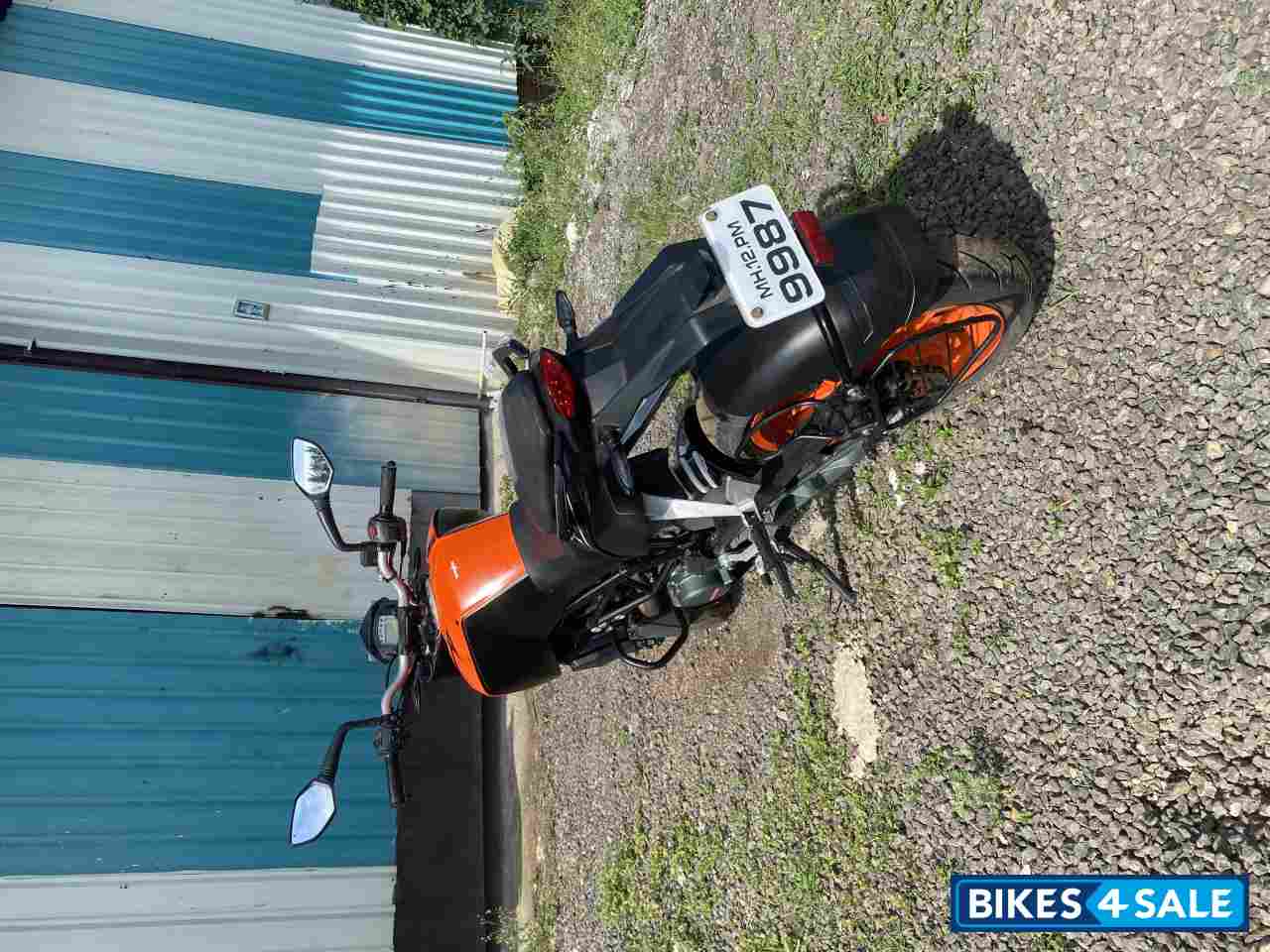 Orange KTM Duke 200