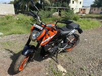 Orange KTM Duke 200