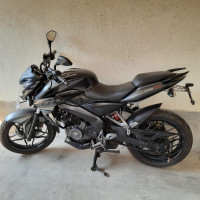 Black Bajaj Pulsar 200 NS
