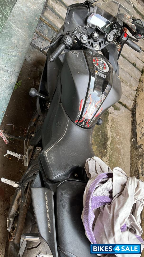 Black Yamaha YZF R15 V3 BS6 Black Yamaha YZF R15 V3 BS6