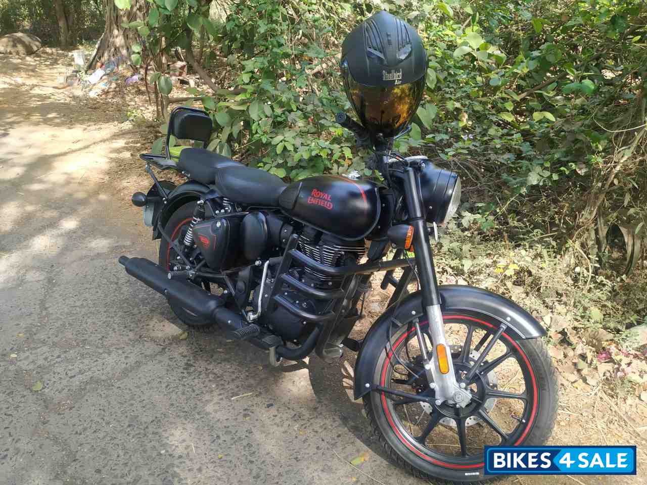Stealth Black Royal Enfield Classic 350