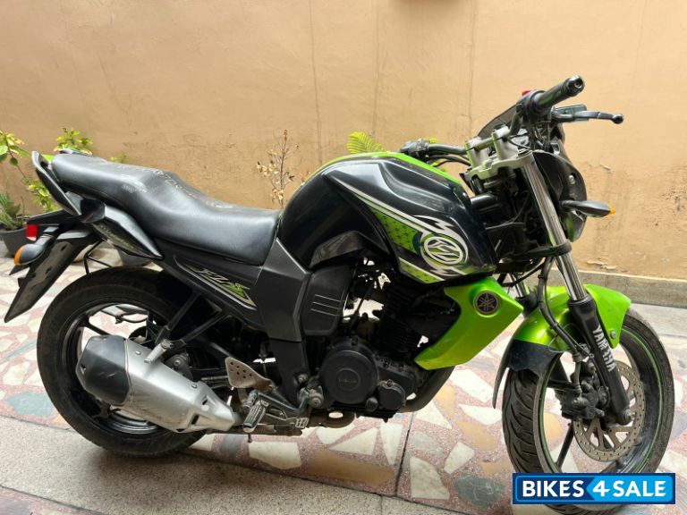 Yamaha FZ-S