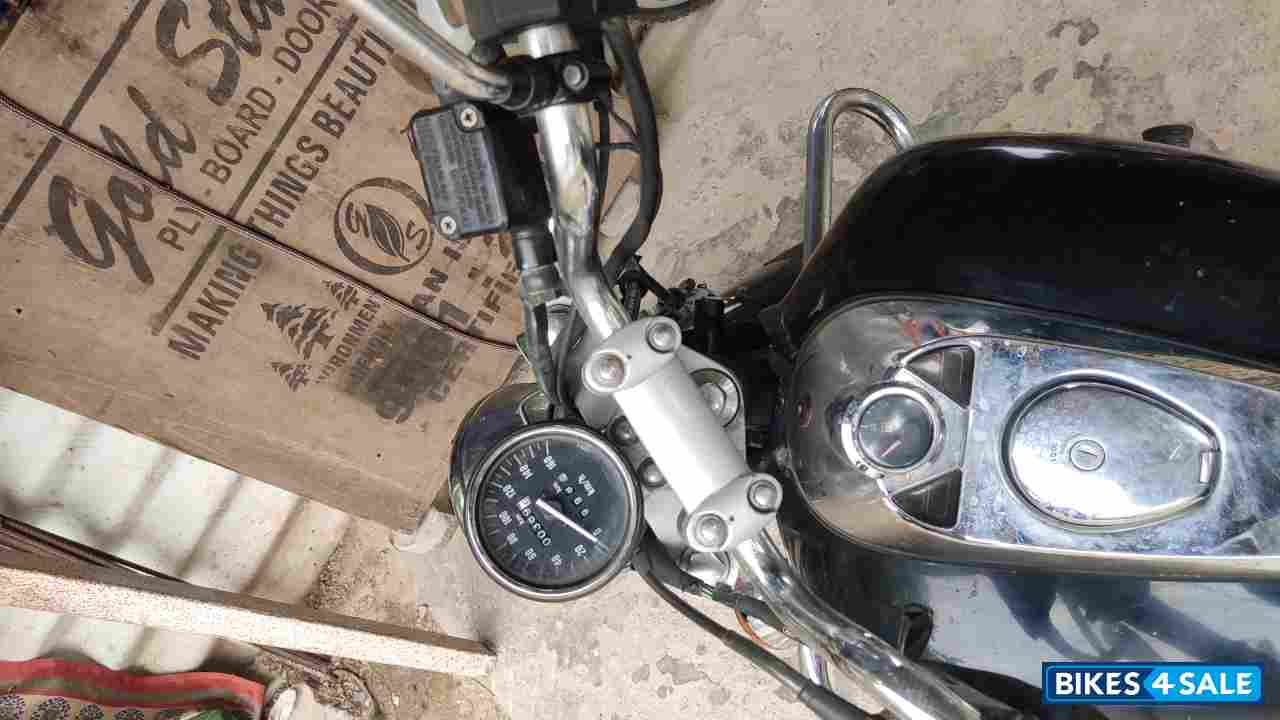 Bajaj Avenger Cruise 220