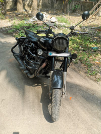 Stelt Black Royal Enfield Classic 500